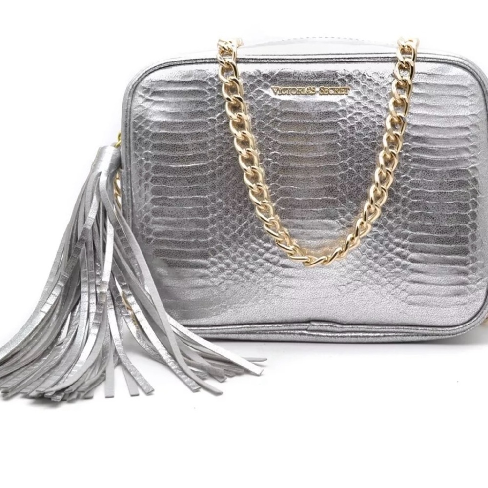 NWT~ 2016 Victoria's Secret Metallic Silver
Embossed Faux Leather Crossbody Bag